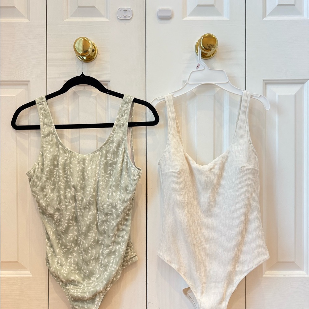 Coco Reef Mint and H&M swimsuit